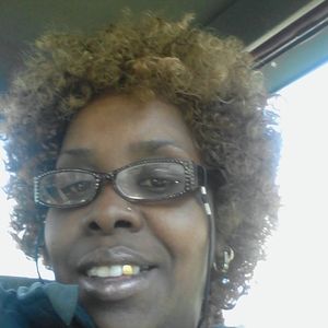 Meet your Posher, Elisa